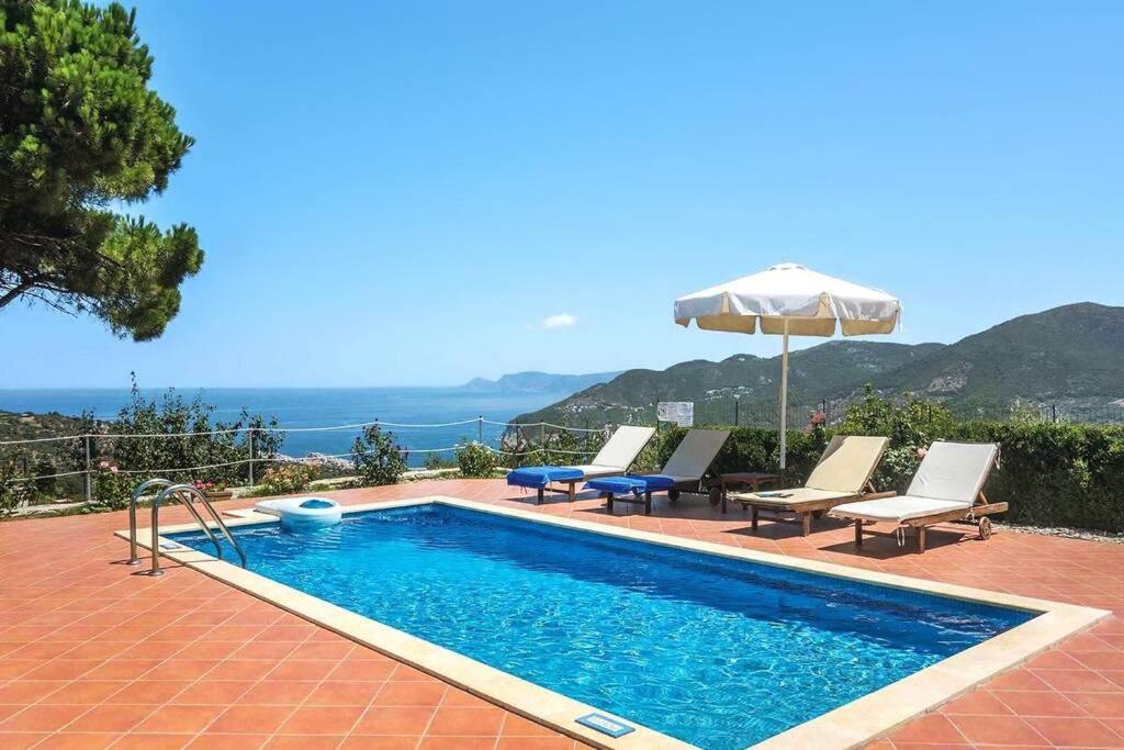 סקופלוס טאון Villa Ouranos In Pefkias מראה חיצוני תמונה