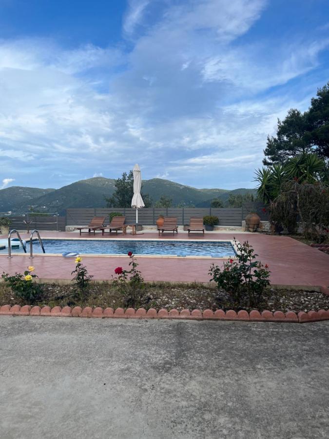 סקופלוס טאון Villa Ouranos In Pefkias מראה חיצוני תמונה