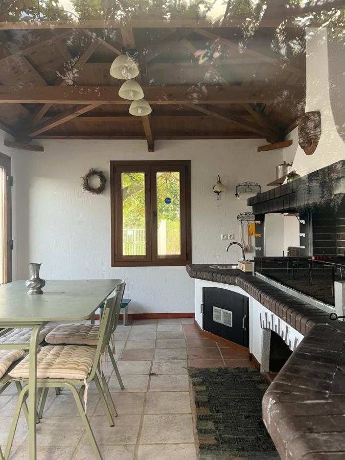 סקופלוס טאון Villa Ouranos In Pefkias מראה חיצוני תמונה