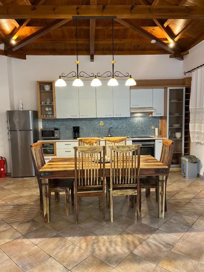 סקופלוס טאון Villa Ouranos In Pefkias מראה חיצוני תמונה